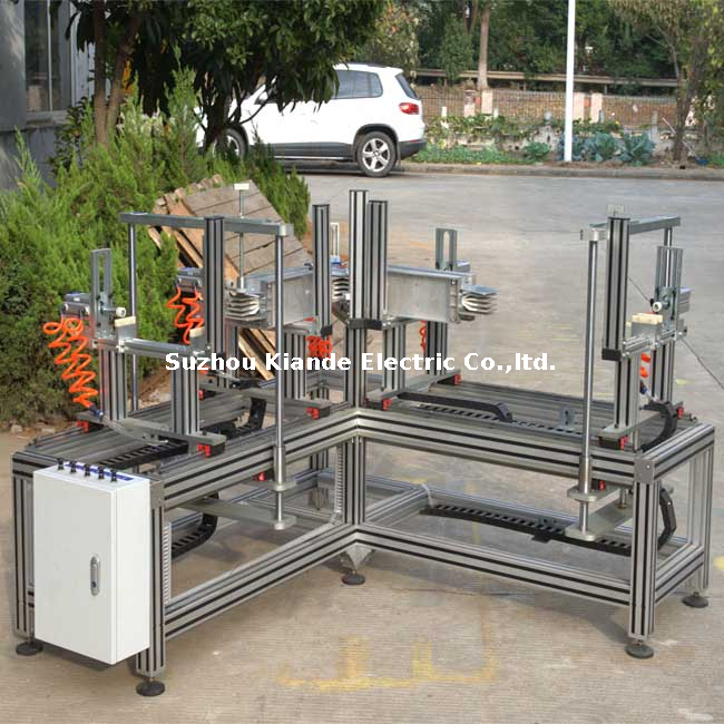 Máquina ensambladora de barras colectoras de codo remachadora para conductos colectores planos compactos