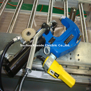 China Máquina remachadora autoperforante para ensamblaje de perfiles de aluminio Busduct