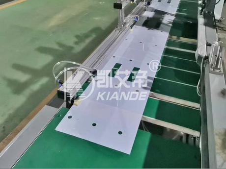  Máquina dobladora y cortadora de película Mylar 