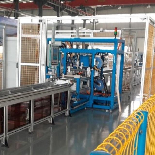 Línea de montaje de barras colectoras automática personalizada en China para productos de sistemas de canalización de barras colectoras LV
