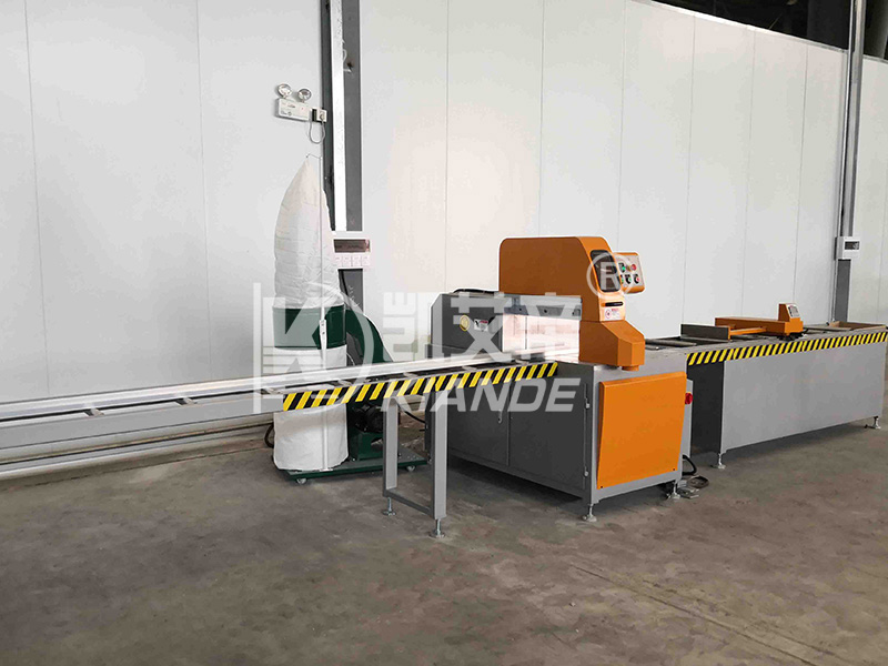 Sierra de perfil de aluminio con certificación CE para corte industrial