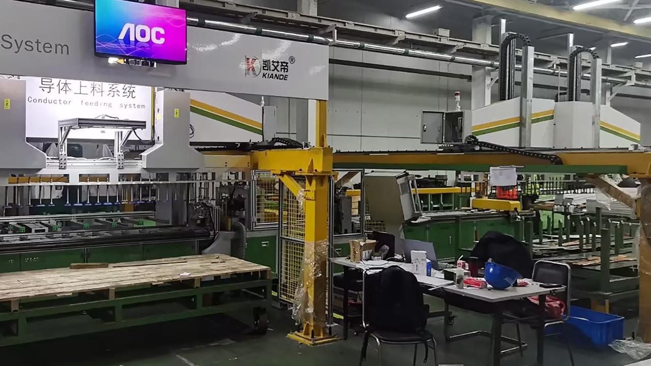 máquina procesadora de barras colectoras cizalla dobladora punzonadora
