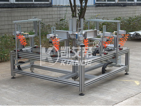 Máquina de ensamblaje de barras colectoras de codo
