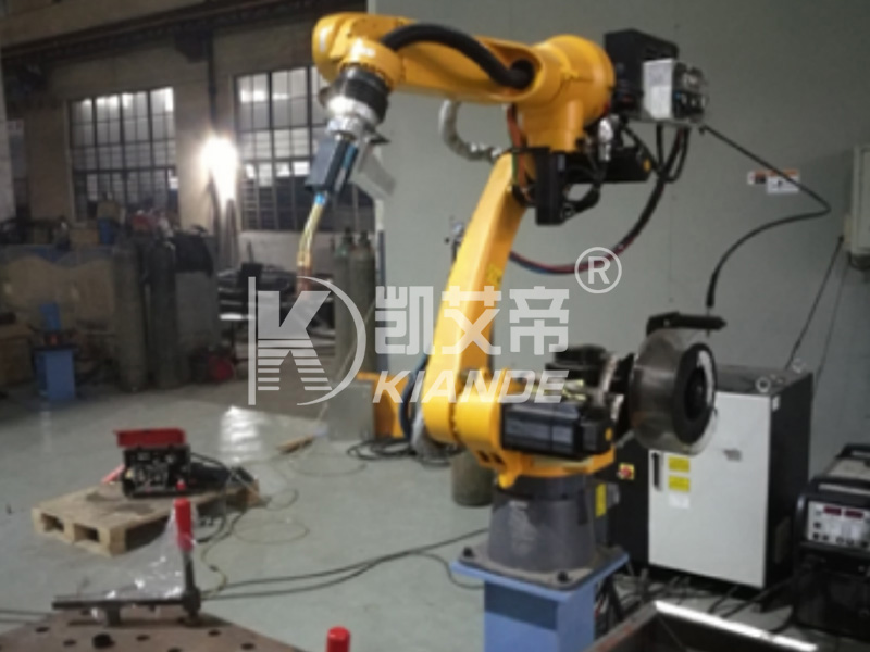 Robot de soldadura industrial