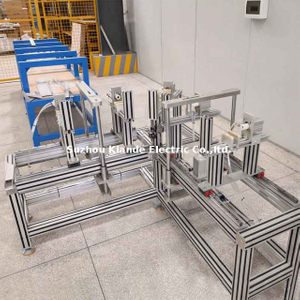 Fabricación de máquina ensambladora de barras colectoras de codos para la producción de perfiles de conductos colectores de codos.